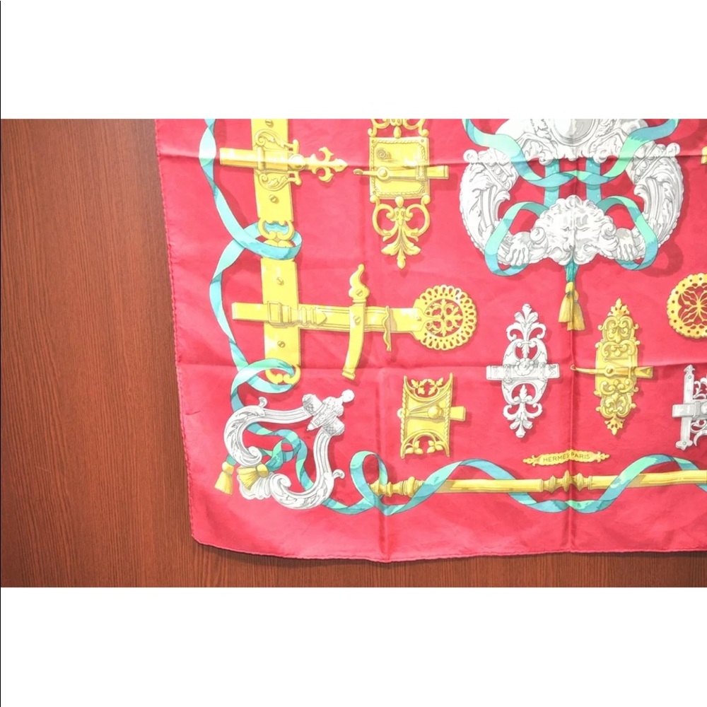 Authentic HERMES Carre 90 Scarf "FERRONNERIE" Silk Red F3516 - Picture 10 of 16